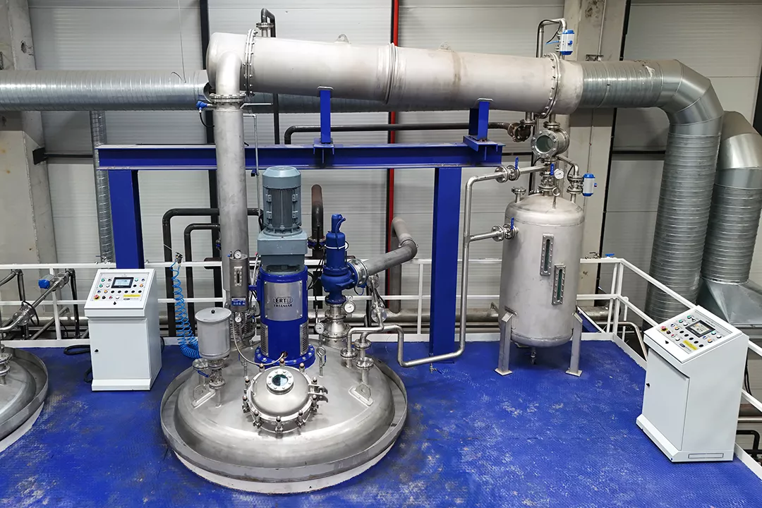 Üniversal Reaktörler